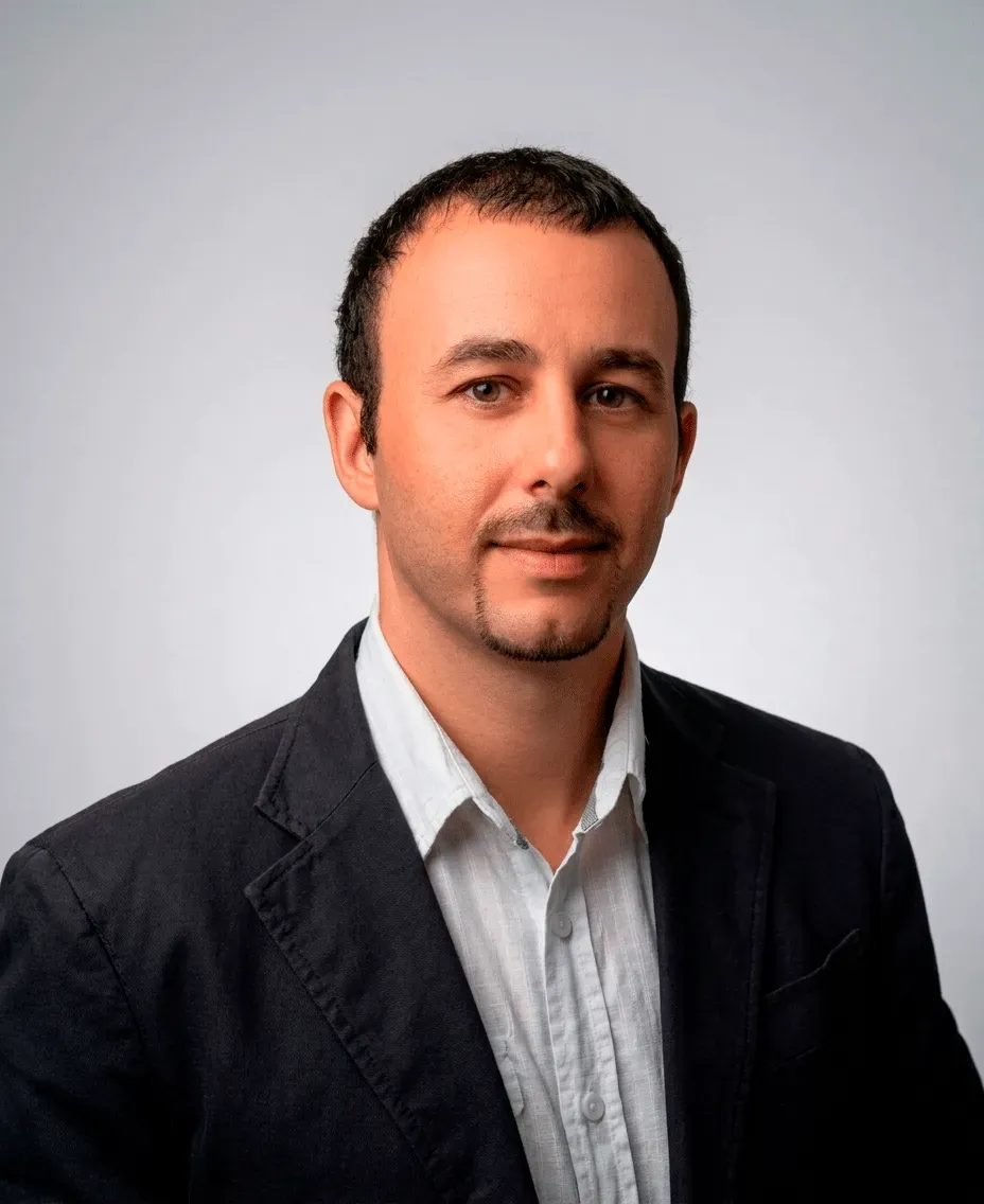 Raúl Zea Garcia, CEO y fundador de ACZ Consultores